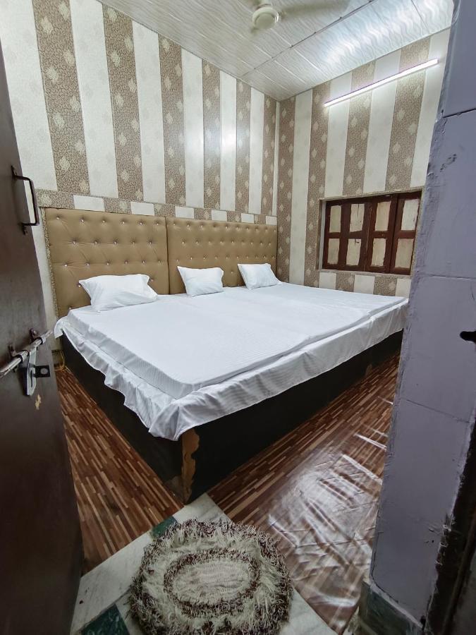 Hotel India Inn Walking Distance From Taj Mahal-- Rooftop Taj Mahal View Agra  Εξωτερικό φωτογραφία