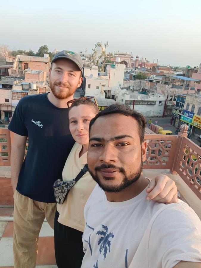 Hotel India Inn Walking Distance From Taj Mahal-- Rooftop Taj Mahal View Agra  Εξωτερικό φωτογραφία