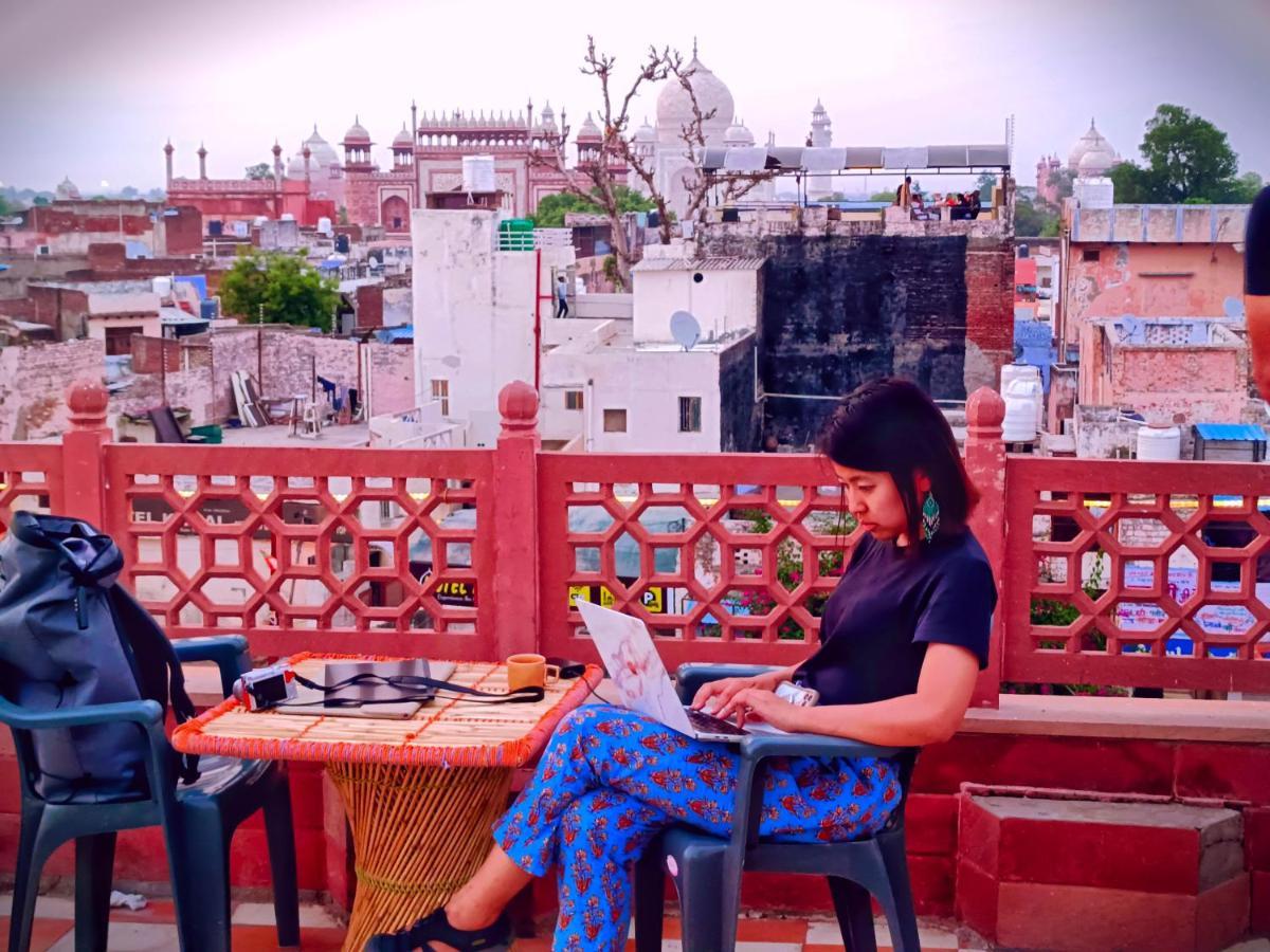 Hotel India Inn Walking Distance From Taj Mahal-- Rooftop Taj Mahal View Agra  Εξωτερικό φωτογραφία