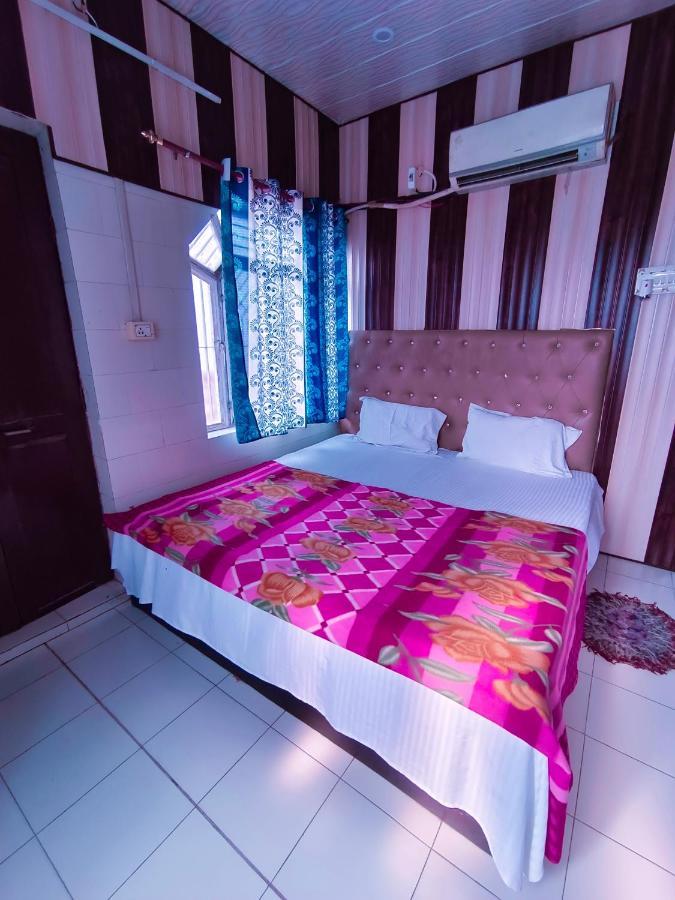 Hotel India Inn Walking Distance From Taj Mahal-- Rooftop Taj Mahal View Agra  Εξωτερικό φωτογραφία