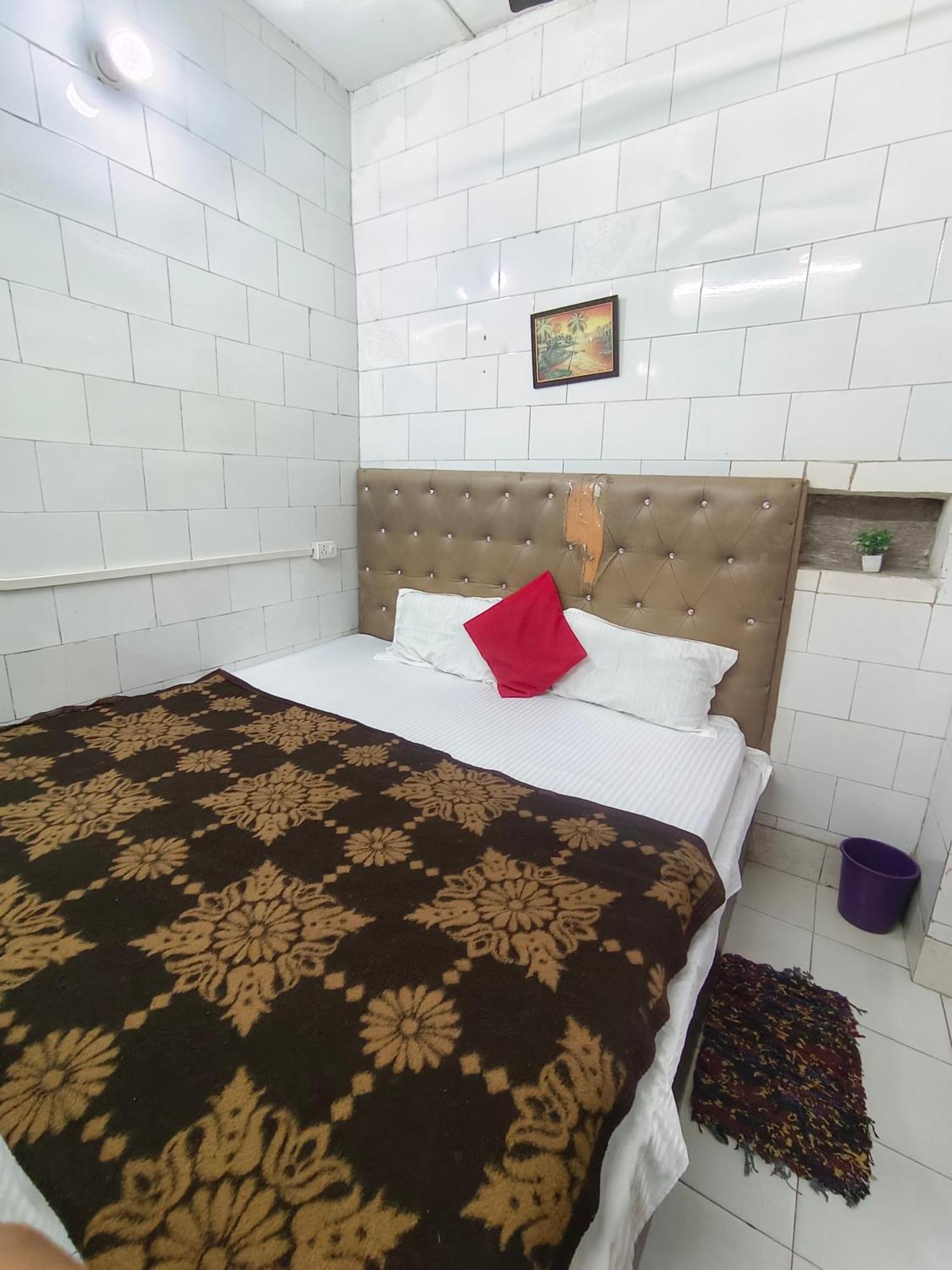 Hotel India Inn Walking Distance From Taj Mahal-- Rooftop Taj Mahal View Agra  Εξωτερικό φωτογραφία