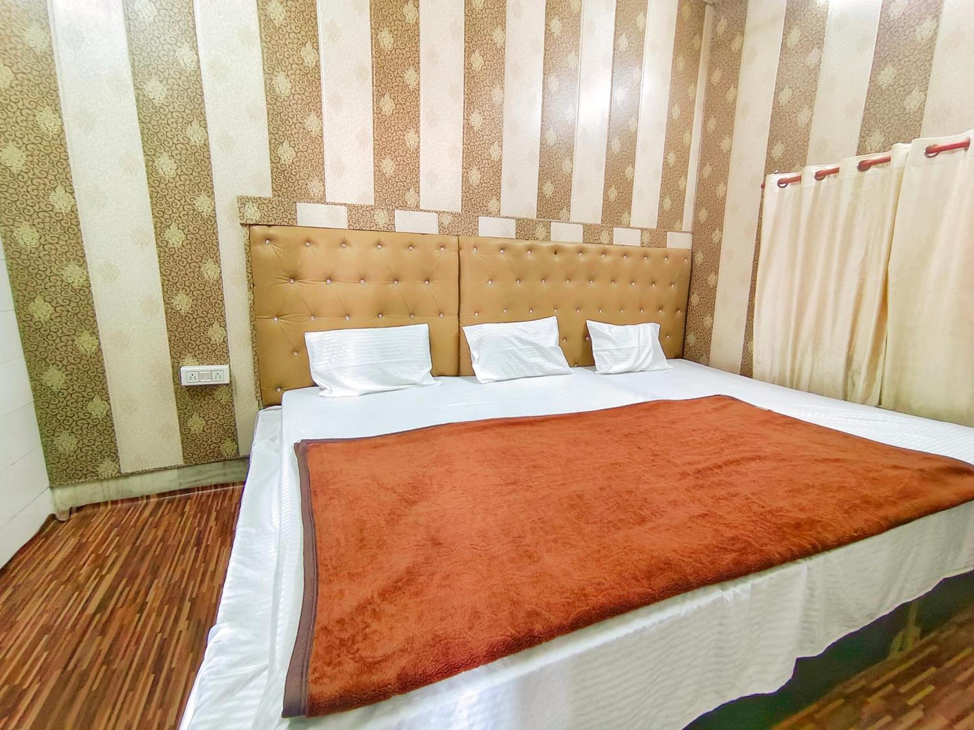 Hotel India Inn Walking Distance From Taj Mahal-- Rooftop Taj Mahal View Agra  Εξωτερικό φωτογραφία